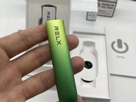 悦刻阿尔法和灵点哪个好？该如何选择？